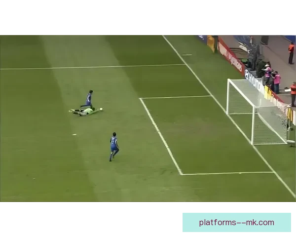 卢索女足世界杯半决赛精彩单刀破门帮助球队锁定胜利